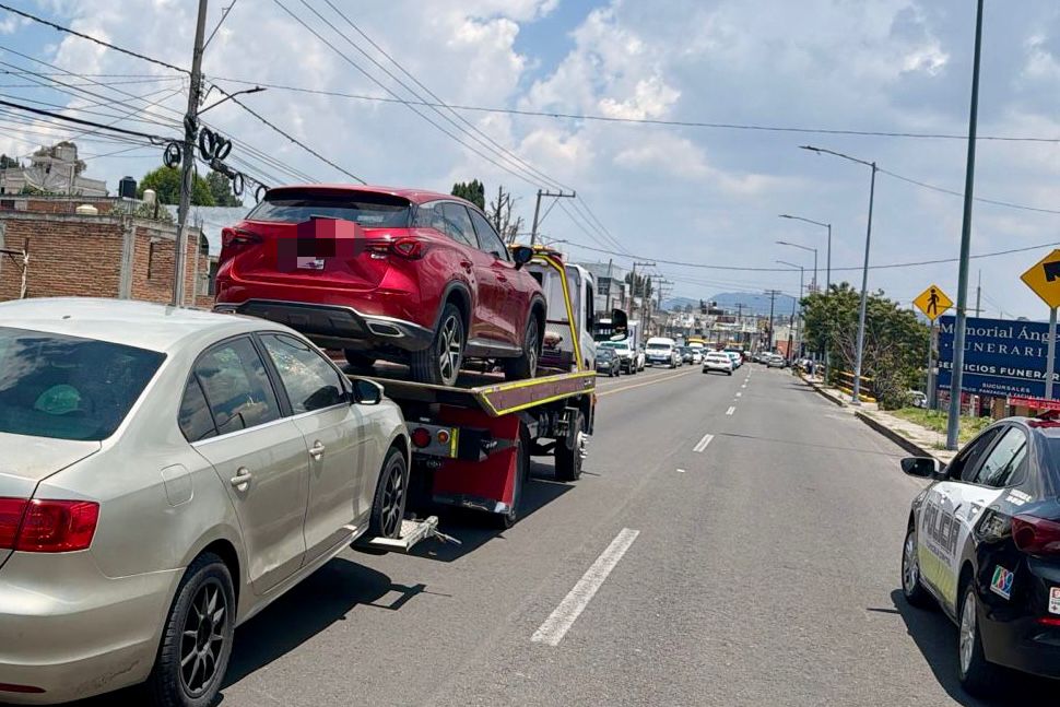 Policía Municipal de Tlaxcala brinda apoyo a la FGJE para cumplimiento de orden de aprehensión en Acuitlapilco